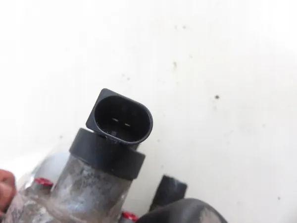 Pompe à carburant TOYOTA AVENSIS T29 2.0 D4D 3465678 image 2