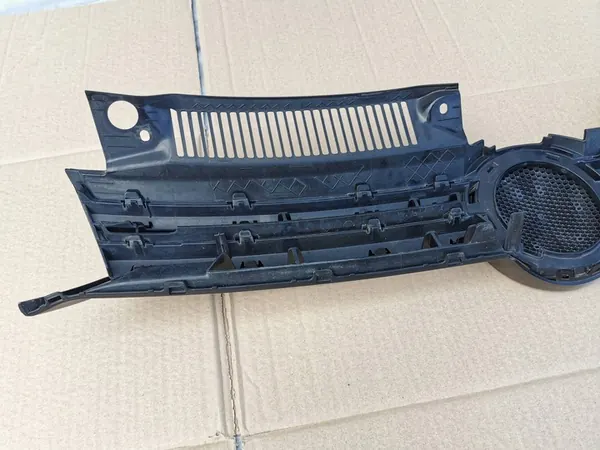 Volkswagen OE 5K0853651AL Front Grill image 10