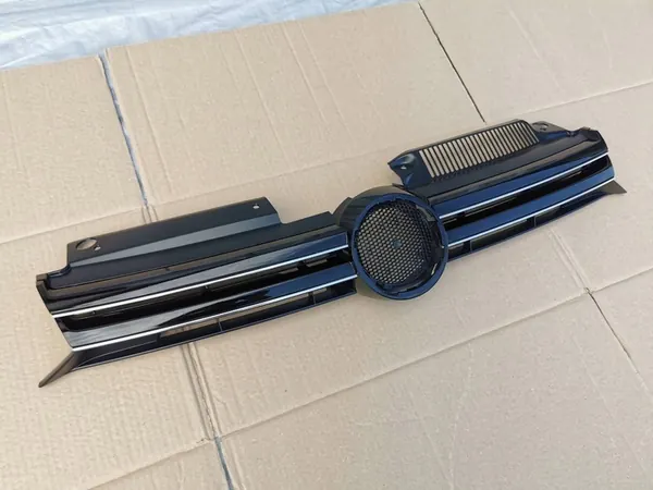 Volkswagen OE 5K0853651AL Front Grill image 2