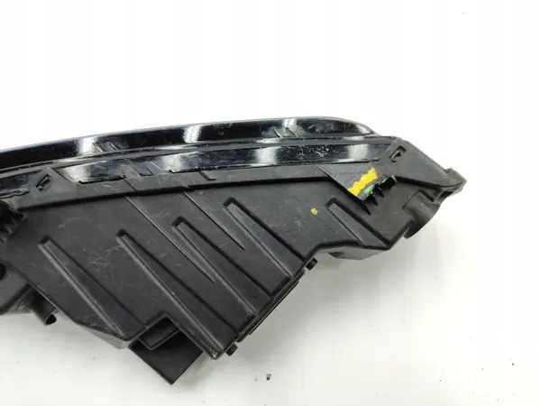 Phare Halogène Droit Avant Skoda OEM 3V0941700B image 4