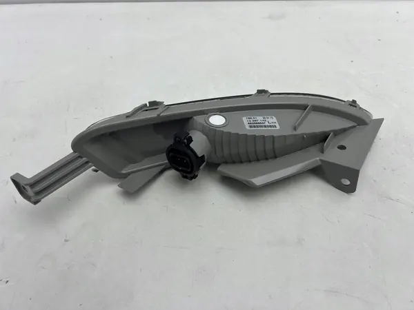 Indicador Frontal Esquerdo OPEL ASTRA IV J 2012-2015 image 3