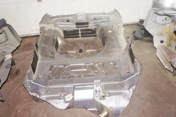 UL386 VW Passat B8 Heckstoßstange - Gebrauchtes OEM-Teil image 3