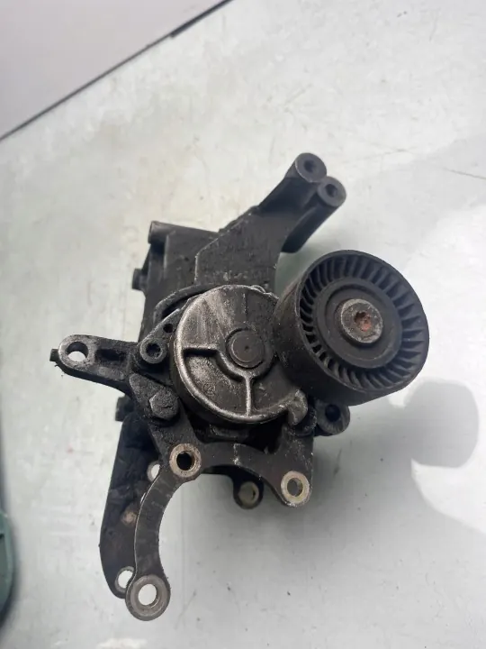 BMW Z3 E36 Keilriemenspannrolle Alternator OEM 77565 image 5
