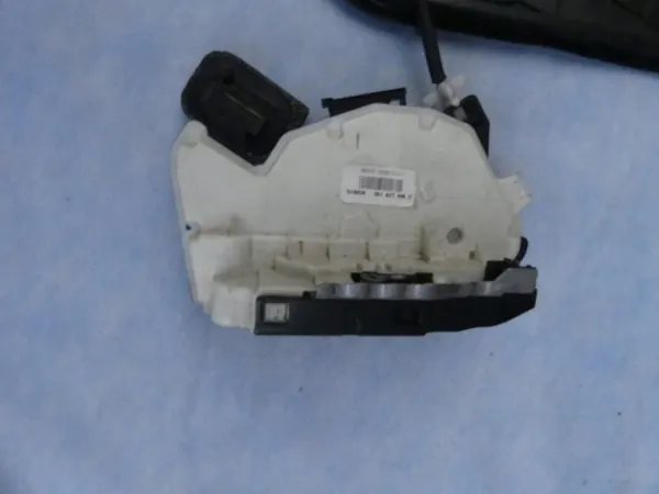 Volkswagen OE Türschloss 5K1 837 016 C image 4