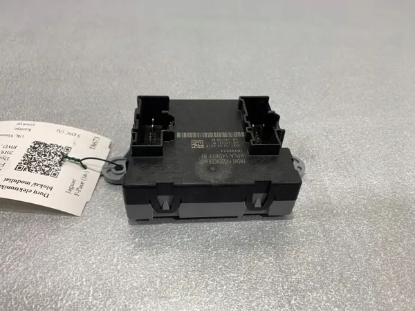Jaguar F-Pace oven moduuli OEM FBZ18673 - Käytetty image 3