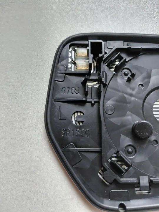 Toyota Camry II Prius IV vänster spegelinsats OEM image 3