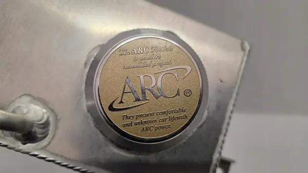 Réservoir de trop-plein Nissan 370Z ARC image 7