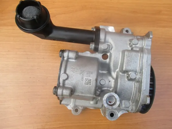 VW AUDI SEAT SKODA 1.6 2.0 TDI Olje Pump Hjul 04L115263B image 7