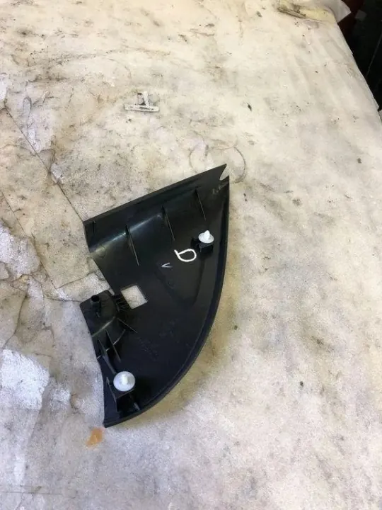 Rechter spiegelframe OEM 657837974 voor Skoda image 3