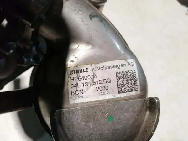 Gebruikte EGR-koeler OEM 04L131512BQ voor VW Touran image 4