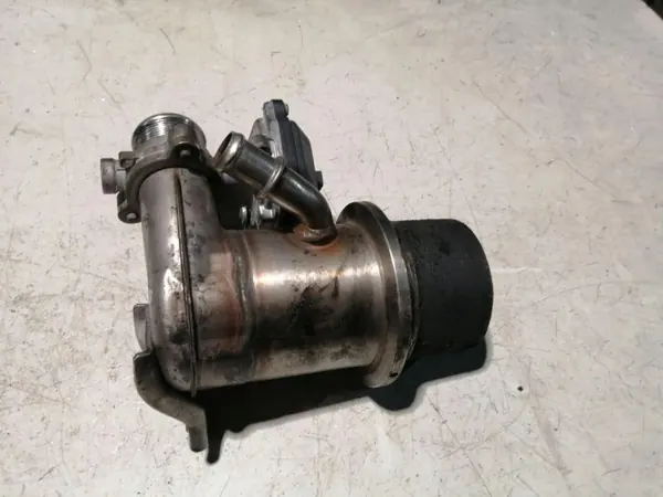 Gebruikte EGR-koeler OEM 04L131512BQ voor VW Touran image 5
