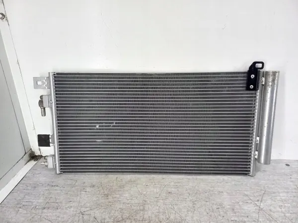 Gebrauchter AC-Kondensator OEM CHŁODNICA KLIMATYZACJI MINI R50 image 2