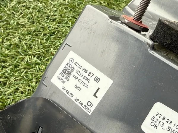 Linker achterlicht Mercedes E-Klasse W213 A2139068700 image 4