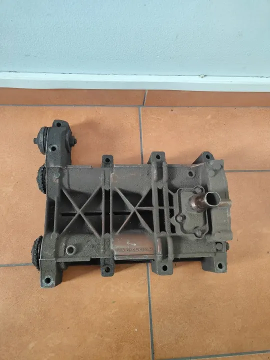 Mercedes Öljypumppu OEM R2710340203 W203/W204/W211 image 2