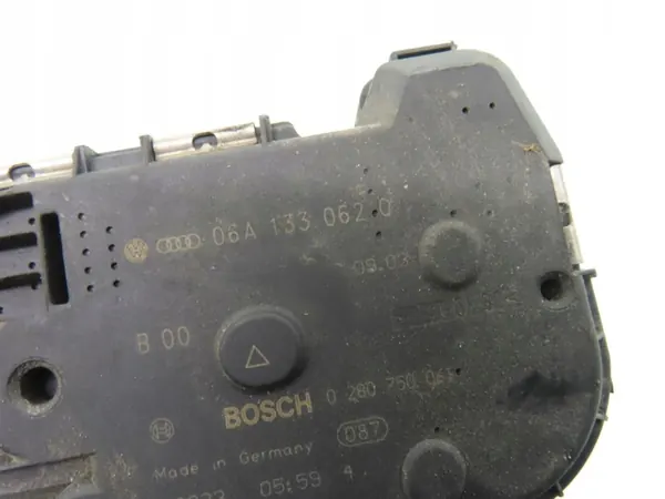 Corpo de borboleta Skoda Octavia 2.0 8V 115 HP 00-10 OEM 06A133062Q image 4