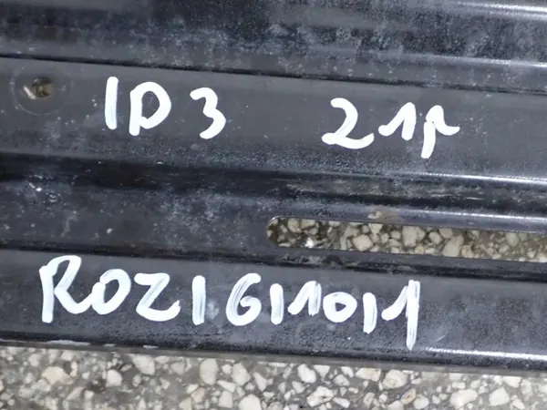Viga Volkswagen usada OEM 1EA199315 1EA199599B image 9