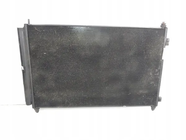 Condenseur AC Mazda OE M873471 - État Utilisé image 2