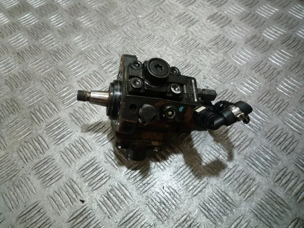 Bomba de inyección Fiat OE OEM 0445010130 image 2