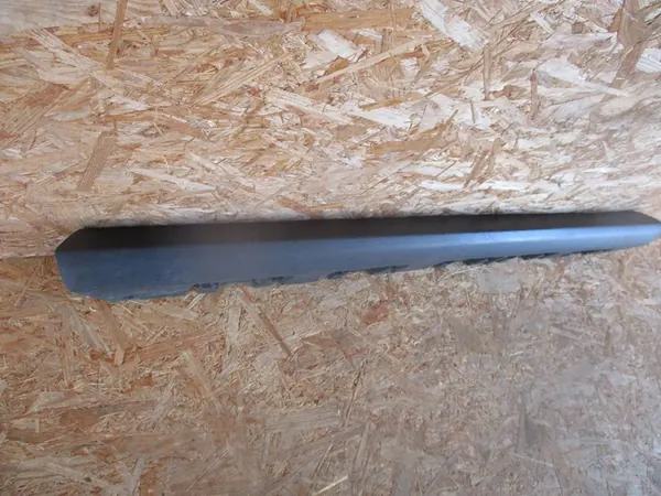 Front Left Sill Trim Suzuki Jimny 18- image 2