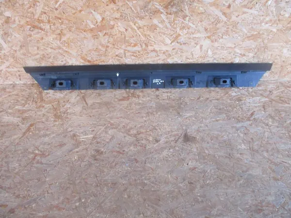 Front Left Sill Trim Suzuki Jimny 18- image 4