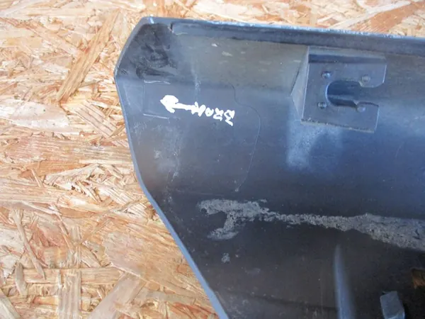 Front Left Sill Trim Suzuki Jimny 18- image 5