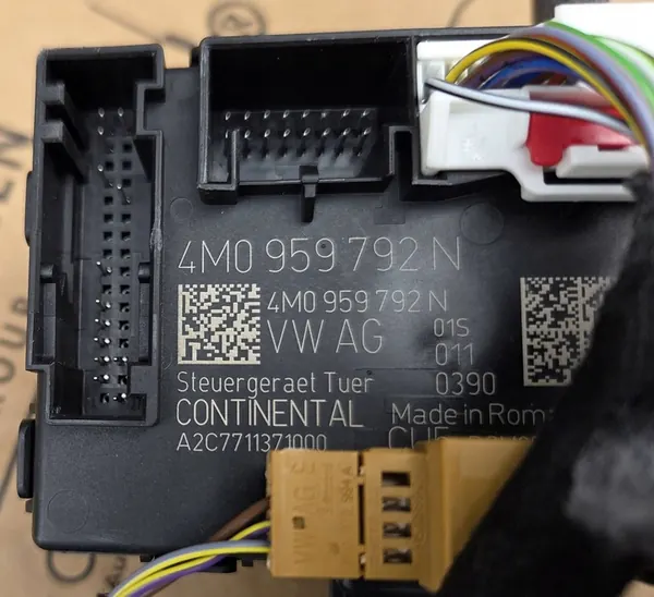 Audi Q8 E-tron Soft Close Dörrsystem 4K0839015R image 10