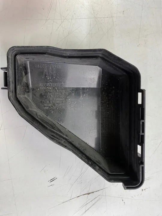 Tampa da caixa de fusíveis Toyota Yaris III 82662-52791 image 7