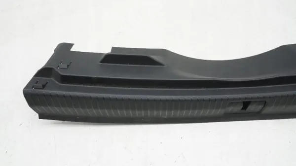 OEM 5NA863459F Cubierta cinturón trasero VW Tiguan II image 3