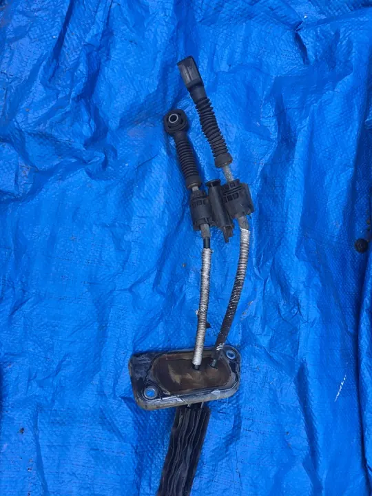 Volkswagen Transporter - Caravelle T5 Vaihdekabeli 7H1711877AE image 2