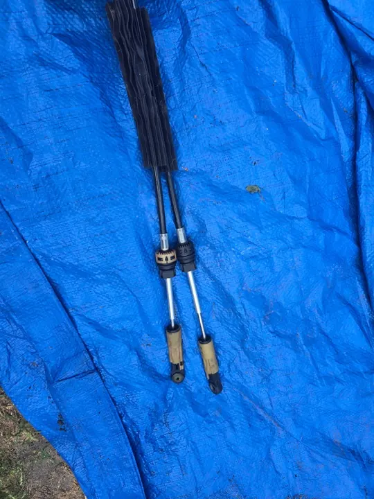 Volkswagen Transporter - Caravelle T5 Vaihdekabeli 7H1711877AE image 3