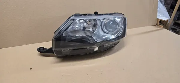 SKODA RAPID Farol Dianteiro Esquerdo image 2