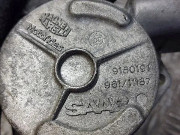 Imupumppu Saab 9-5 2.3 Turbo image 5