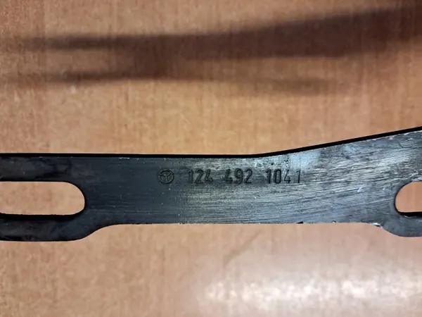 Suporte de escape Mercedes-Benz E W124 OEM image 3