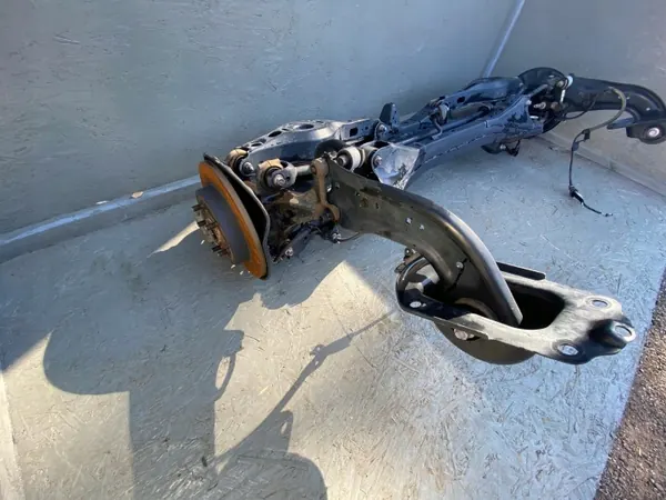 Terminais direção suspensão traseira Lexus ES 300H OEM Lexus ES 300H L02 image 3