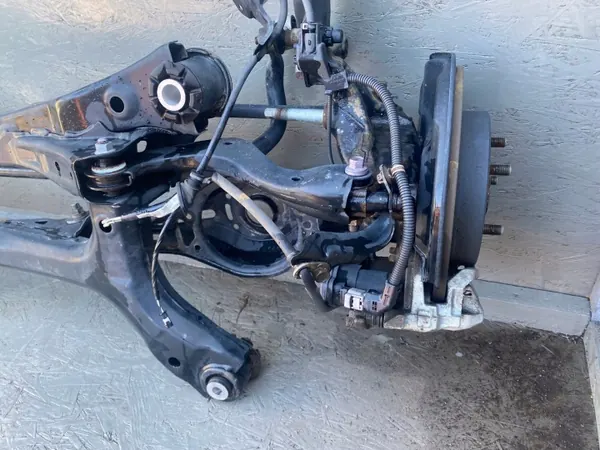 Terminais direção suspensão traseira Lexus ES 300H OEM Lexus ES 300H L02 image 6