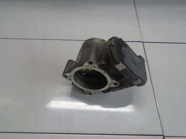 Drosselklappe VOLVO XC70 2.4T 30711553 image 4