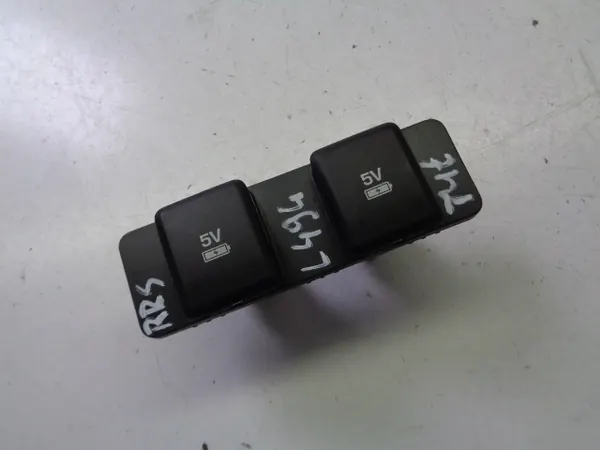 OEM JPLA-19010-CA Taka USB-latausportit Range Rover Sport image 2