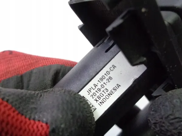 OEM JPLA-19010-CA Taka USB-latausportit Range Rover Sport image 5
