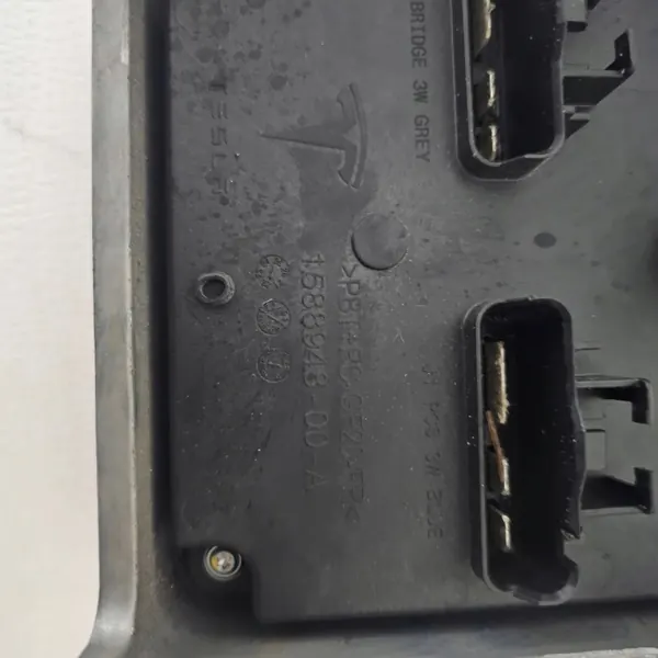 Módulo de controlo Tesla Model X Plaid OEM 1588205-05-C image 6