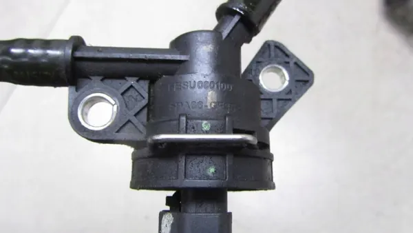 Kraftstoffdrucksensor Ford Kuga MK2 OEM FESU080100 image 3
