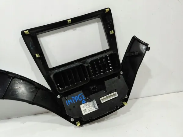 Moldurón Salpicadero Subaru OEM 66110FG020 - Usado image 9