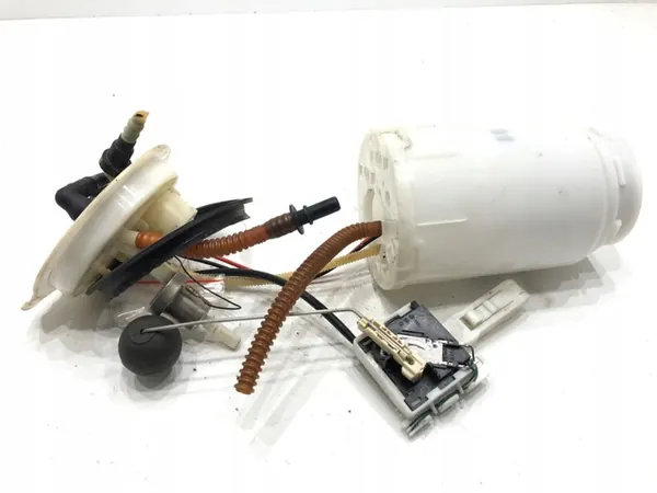 Brandstofpomp VW Touareg 3.6 280PK 02-13 7L6919679E image 2