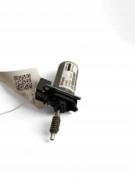 Mercedes-Benz GLC Sitzmotor OEM 921864104 image 4