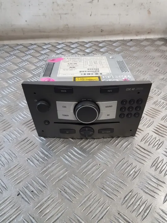 Radio CDC 40 Opel OE OEM 13121030 - Käytetty image 2