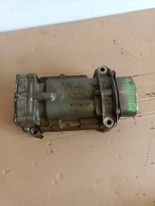 Bomba de aceite OEM 4621513AD para PT Cruiser 2.4 16V image 2