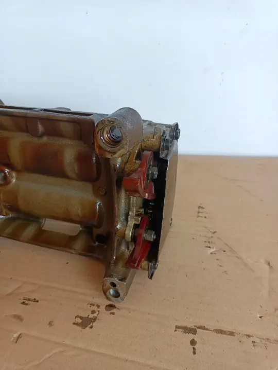 Bomba de aceite OEM 4621513AD para PT Cruiser 2.4 16V image 7