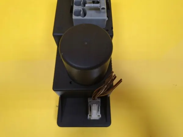 Centrale sluitpomp OEM DRC85902 voor Mercedes W210 image 4