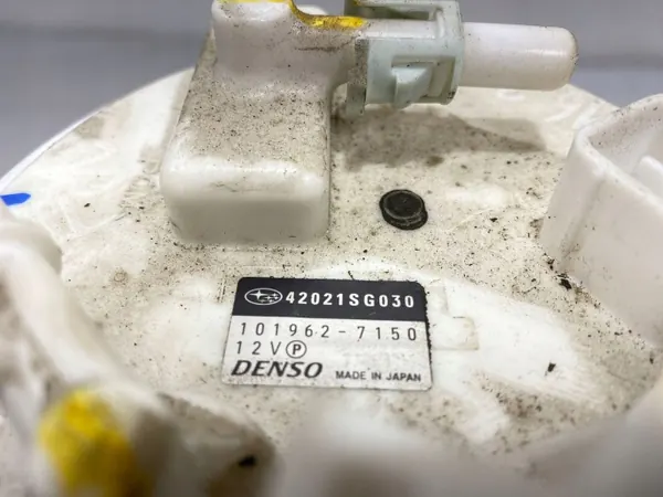 Bomba de combustível Subaru Forester OEM FBZ20645 - Usado image 4