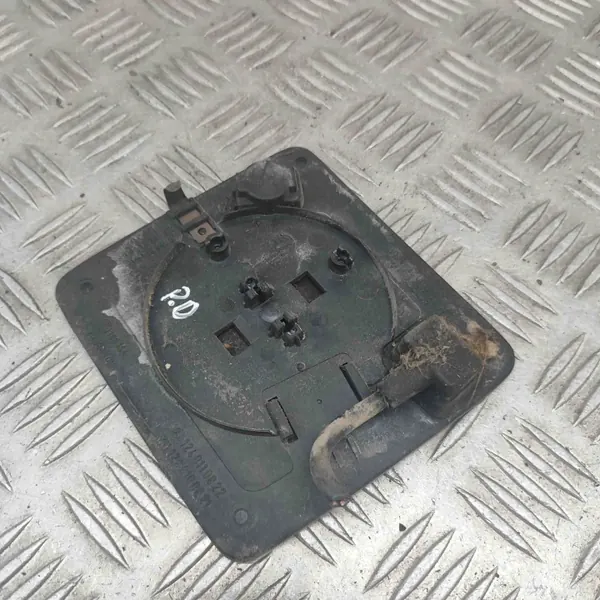 Mercedes-Benz E W124 Oikean Peilin Lisäosa OEM A1248100821 image 3
