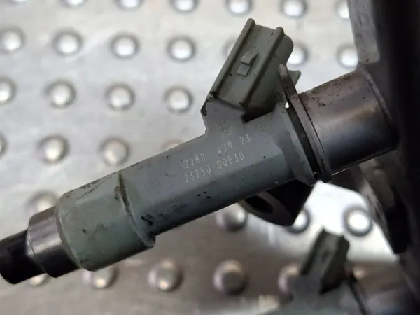 Ruiskutusputki OEM S25165931 Toyota Aygolle image 3